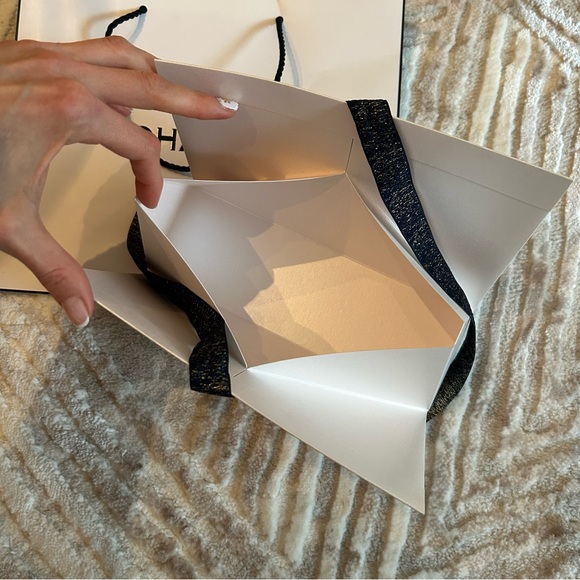 CHANEL Gift Packaging NIB - Picture 8 of 12